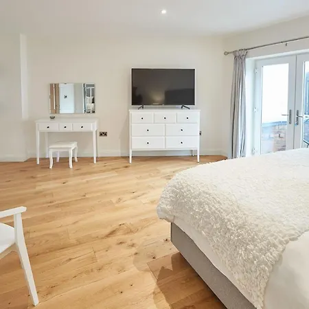 Host & - Hoggarth House Holiday home *